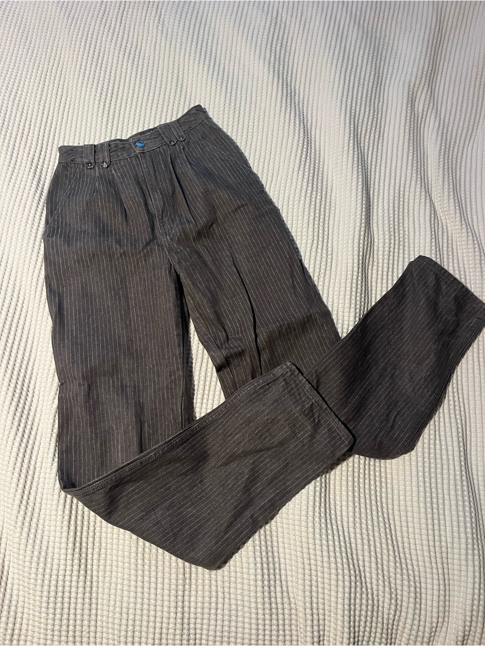 UNIONBAY Vintage Women's Pinstripe Straight-Leg Pants in Dark Gray - Picture 2 of 12